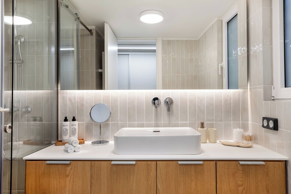 Plaka Clio Apartment by A&A Residencies