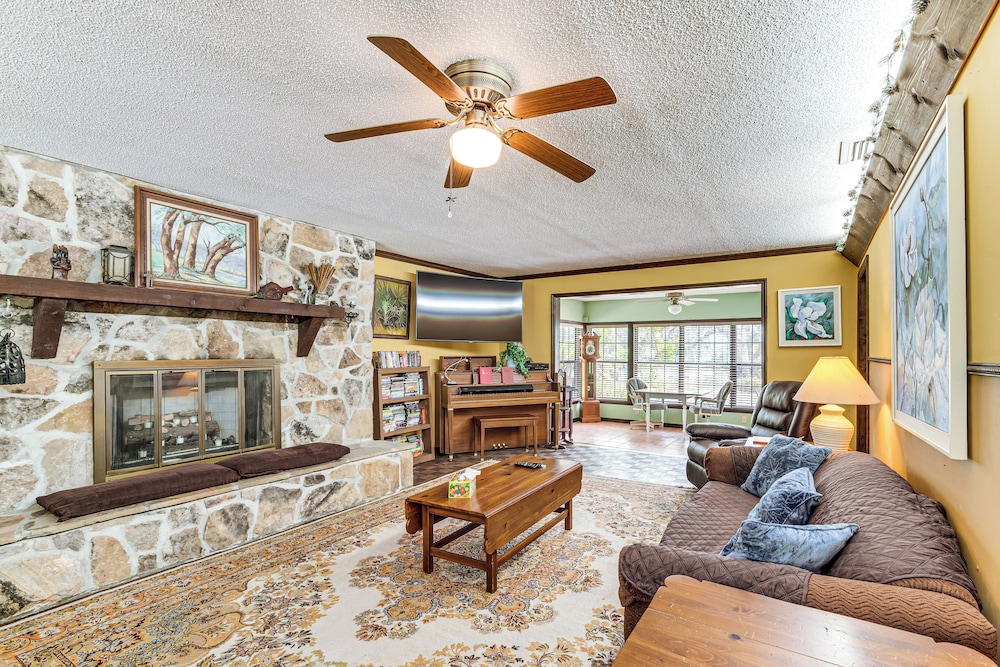 Lake Access + Private Patio: Sunny Inverness Apt!