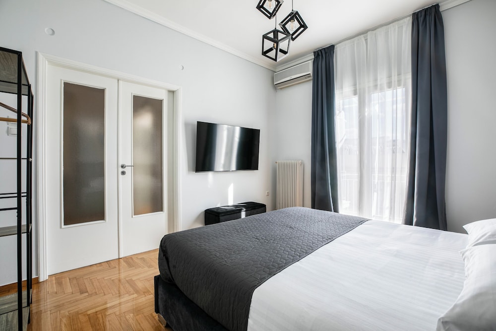 Helios Apartment by A&A Residencies