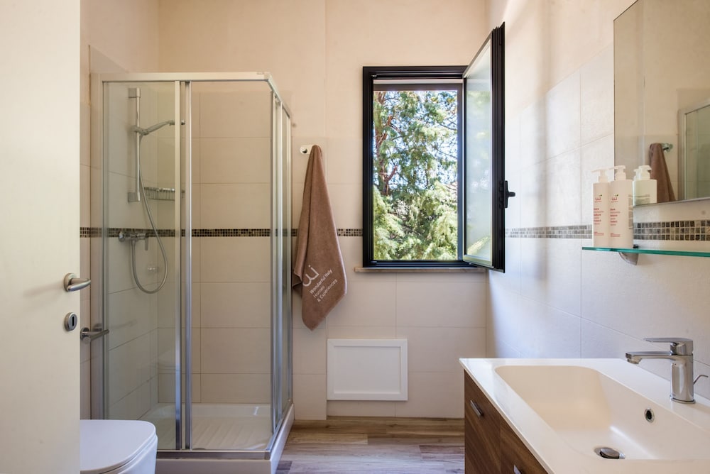 L Ulivo Blu - One-bed 2 With Seaview Balcony -loc