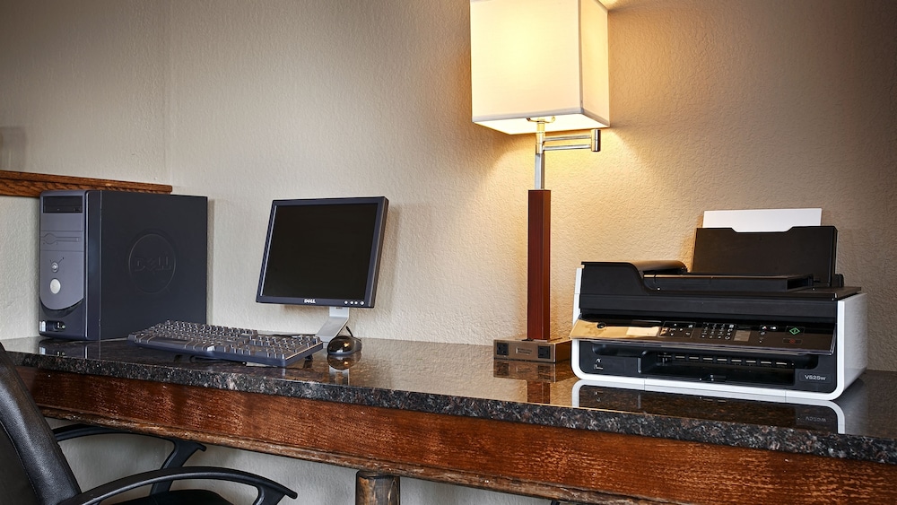 Quality Inn & Suites Carthage near Precious Moments Chapel