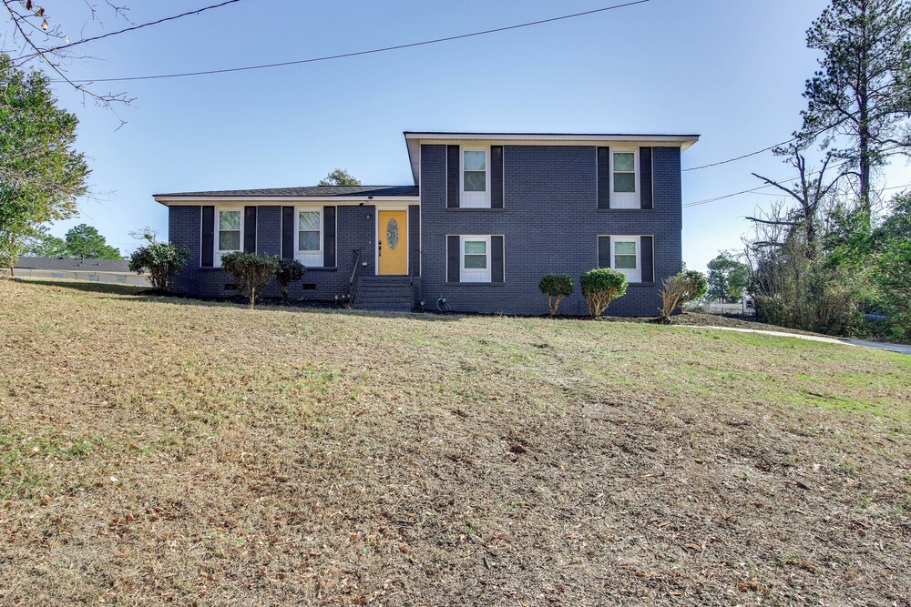 6 Mi to The Masters: Updated Home w/ Yard!