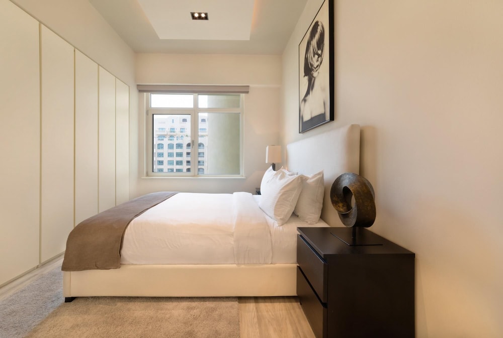 Luxurious 2 Bed Apt on Palm Jumeirah