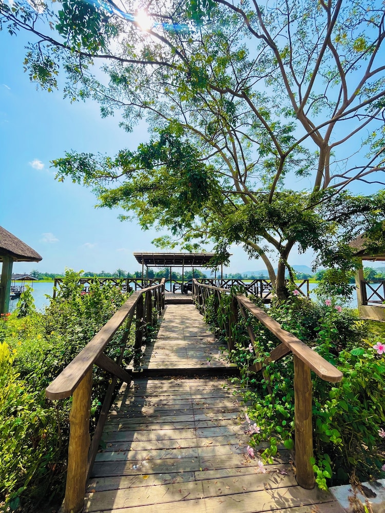 Platinum Blue Island Resort