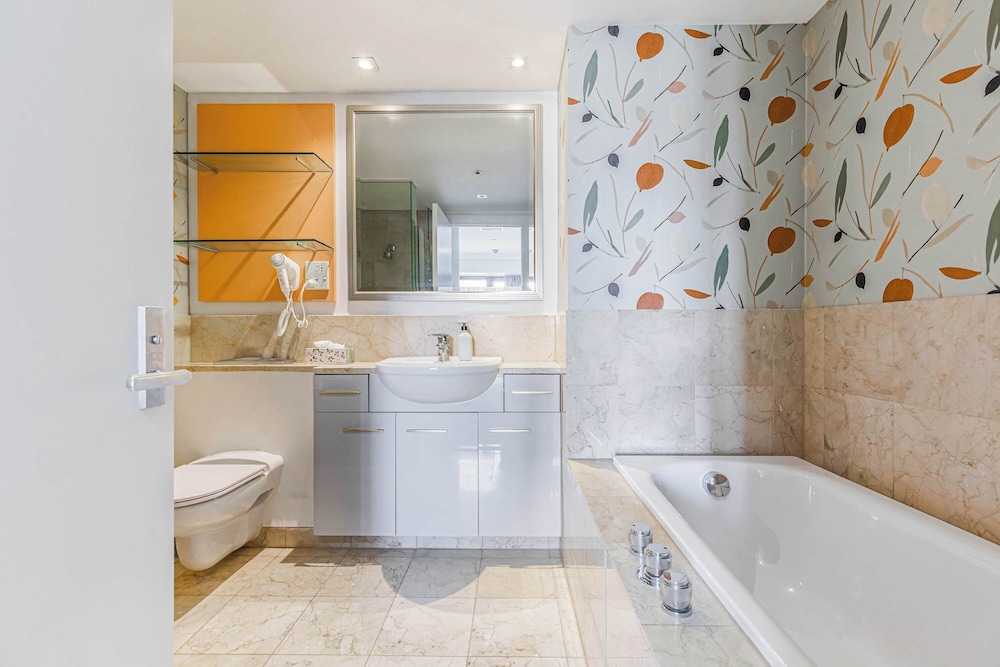 Boutique Apt in the Heart of Auckland Zodiak Stays