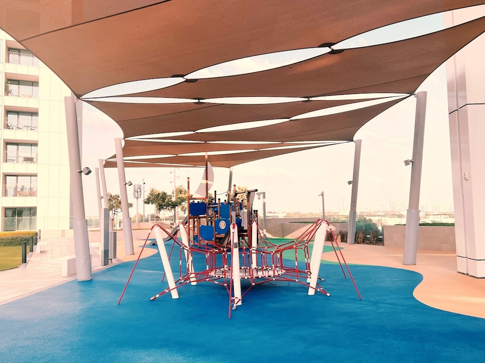 Sleek 2BR at Downtown Close to Dubai Mall
