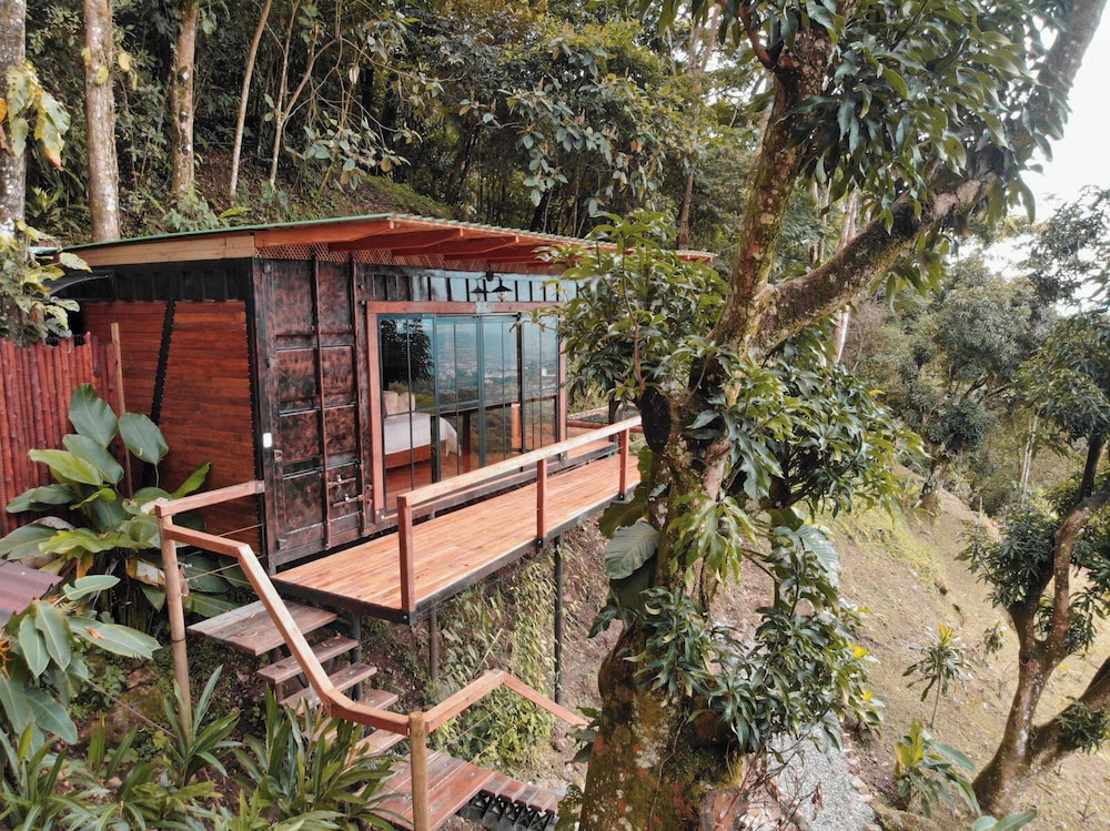 Waira Ecolodge