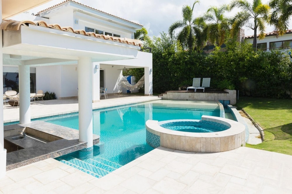 Villa Serenidad by Acomodo