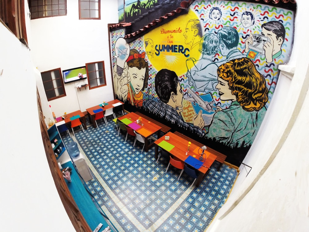 Graffiti Hostel Bogota