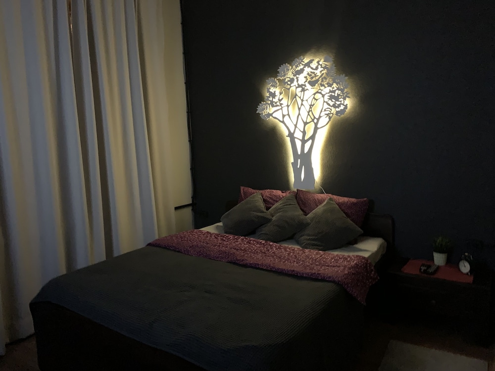Good Night rooms & hostel view 2
