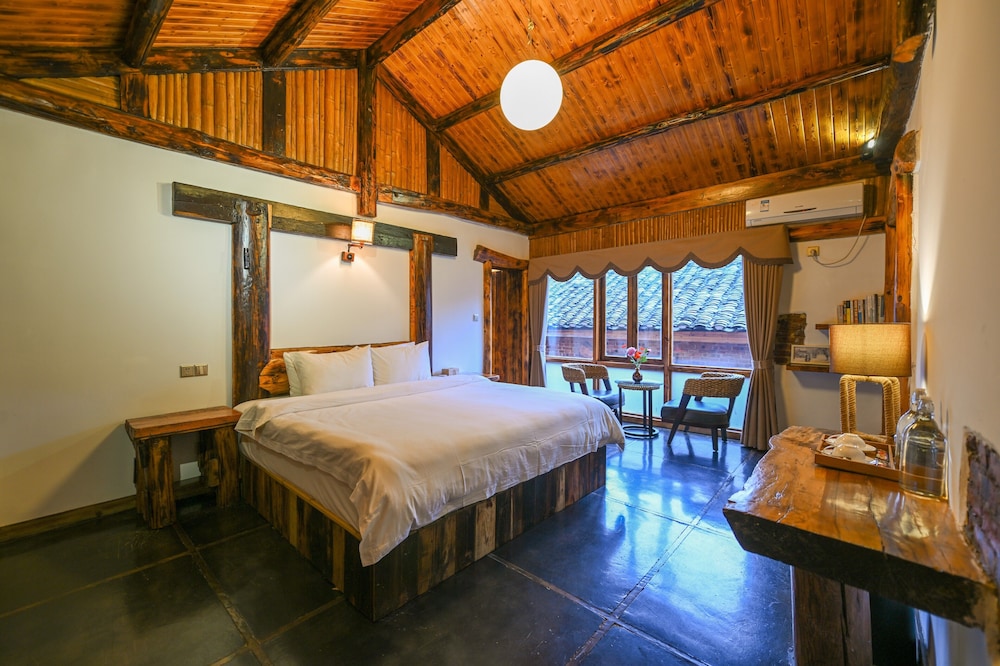 No.5 Valley Lodge