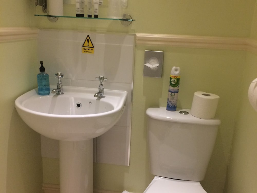 Athol Guest House