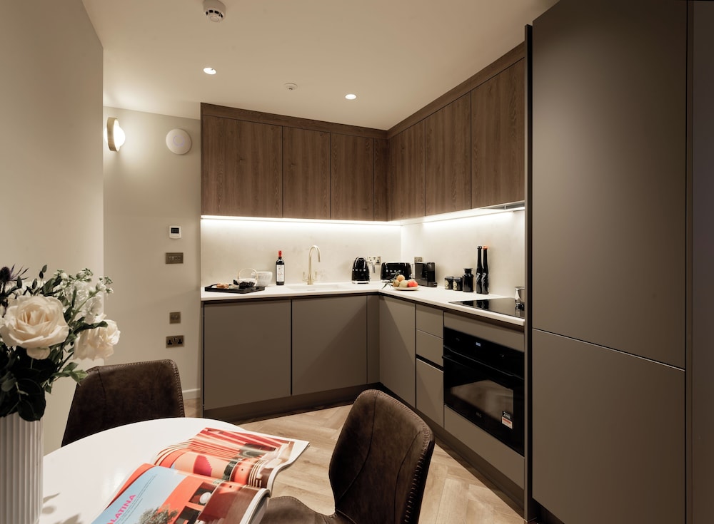 Notting Hill Hyde Park Apartments