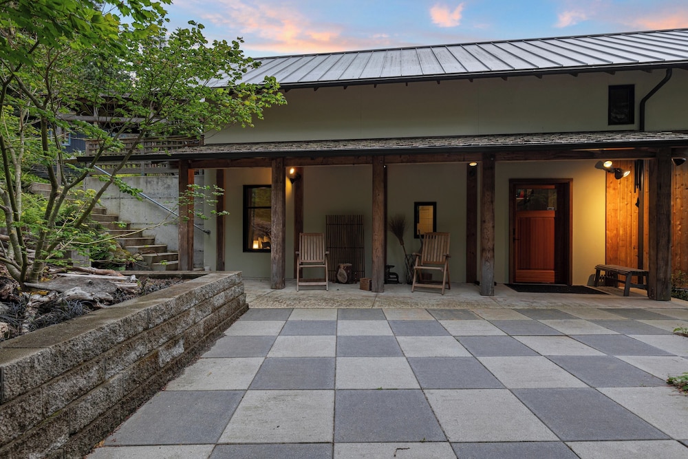 Crows Nest by Avantstay Accessible Home w/ Views view 2