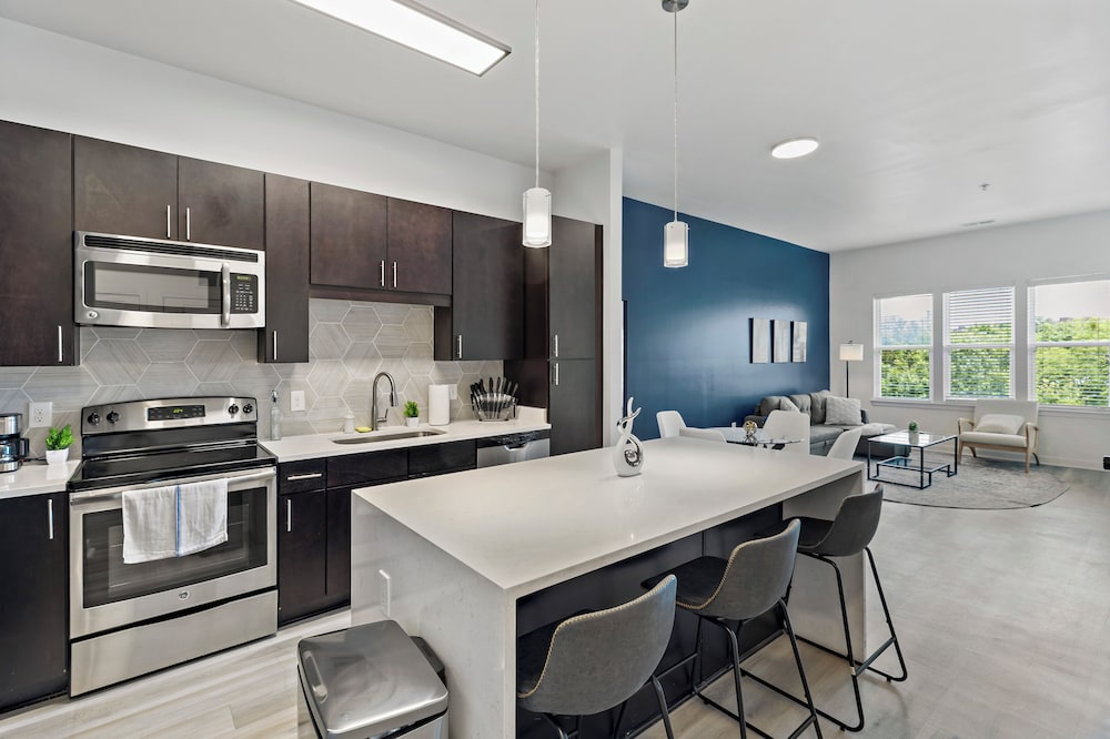 ROVE LIVING/KB - Midtown205