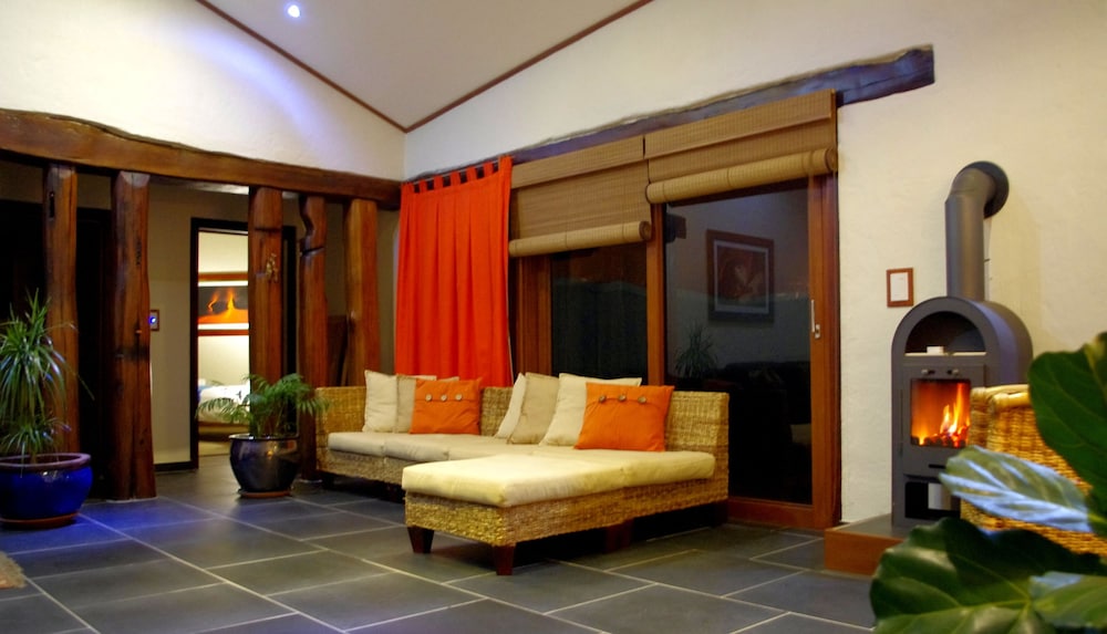 Desert Breeze Lodge