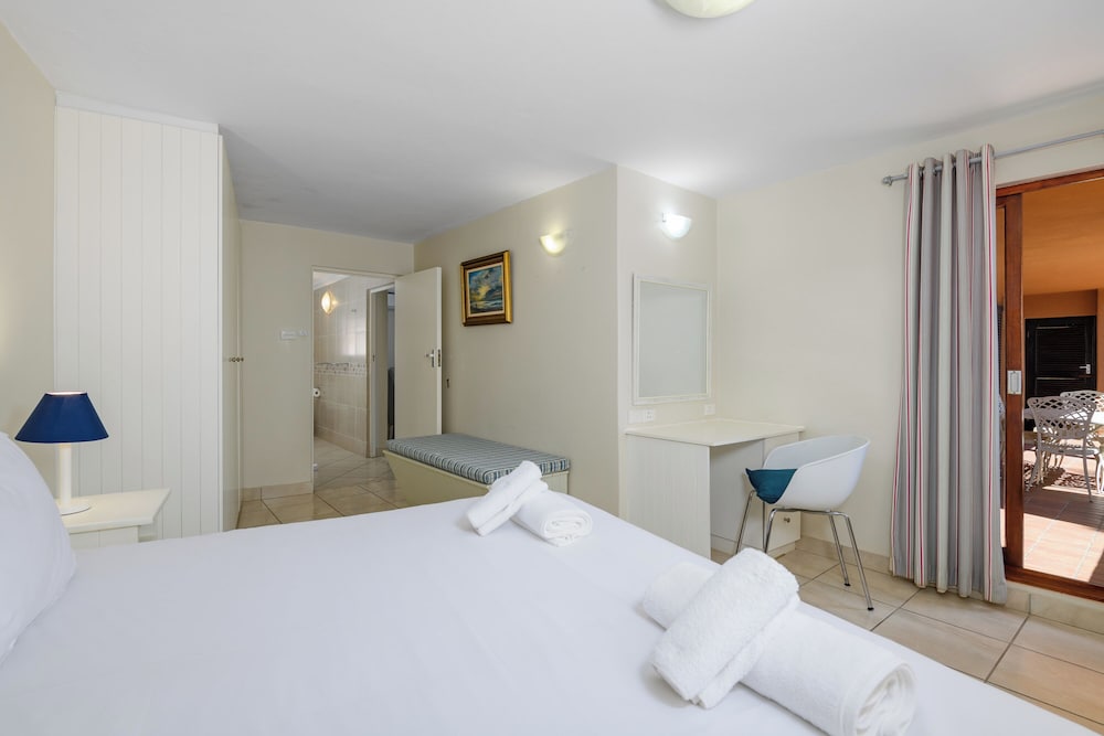 San Lameer Villa Rentals 2817