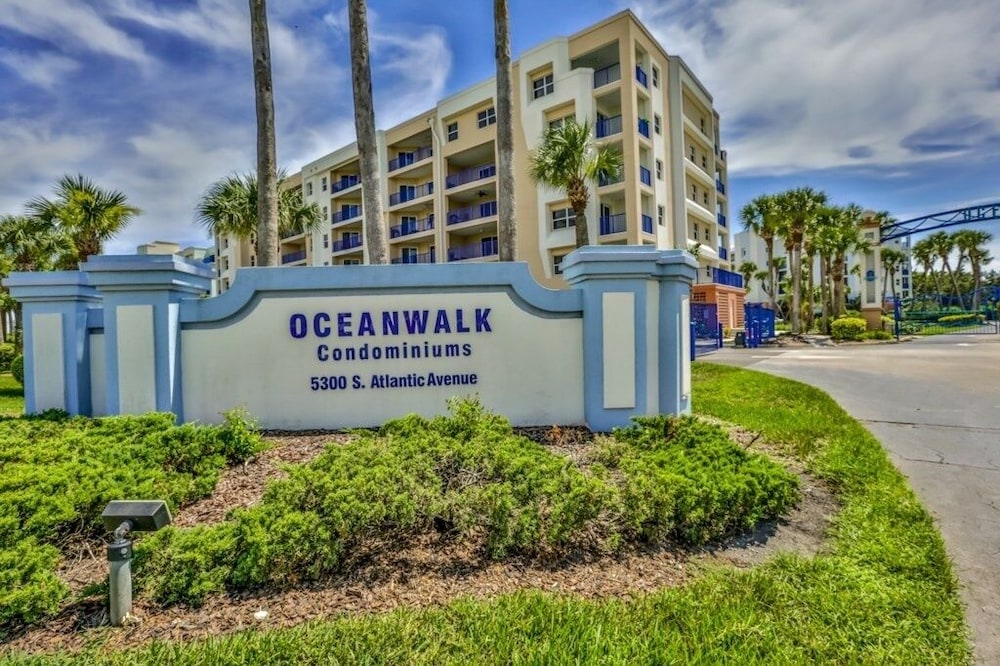 Kid Friendly Condo With Pool, Basketball, Bocce, Hot Tub, And More! 3 Bedroom Condo