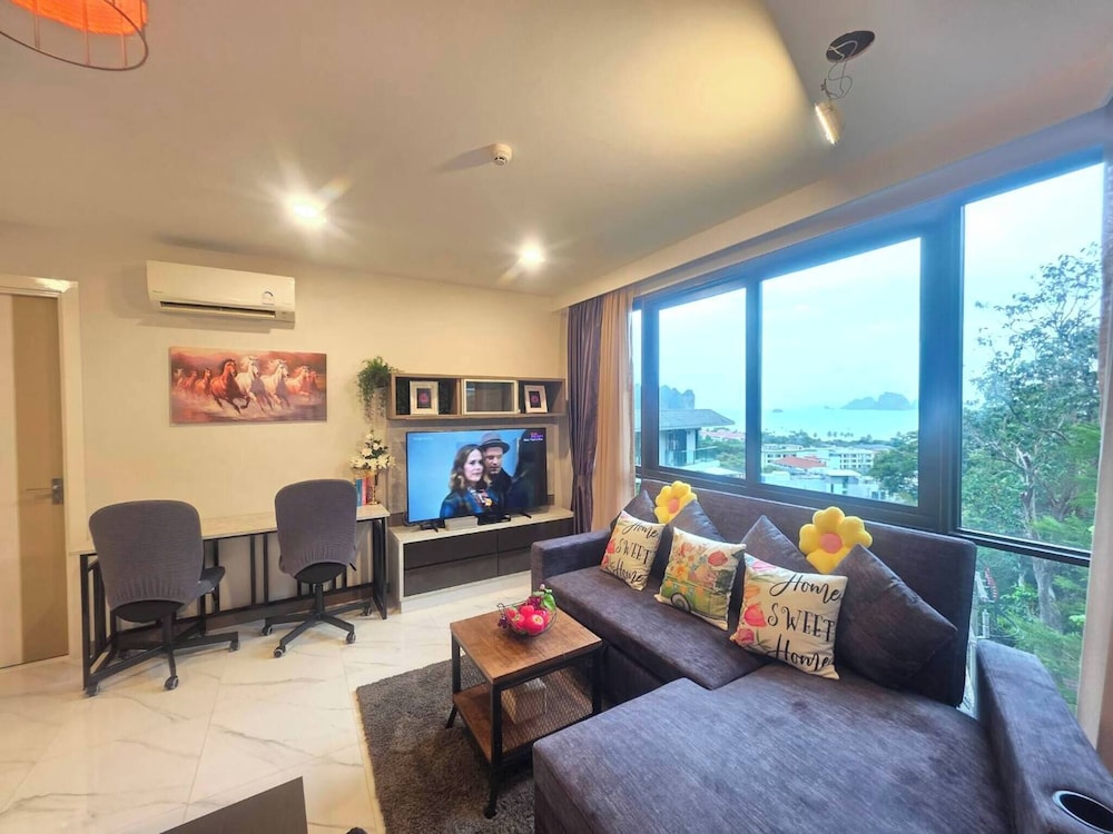 Room-a305 - 1 Bdr Condo With Sea View, A
