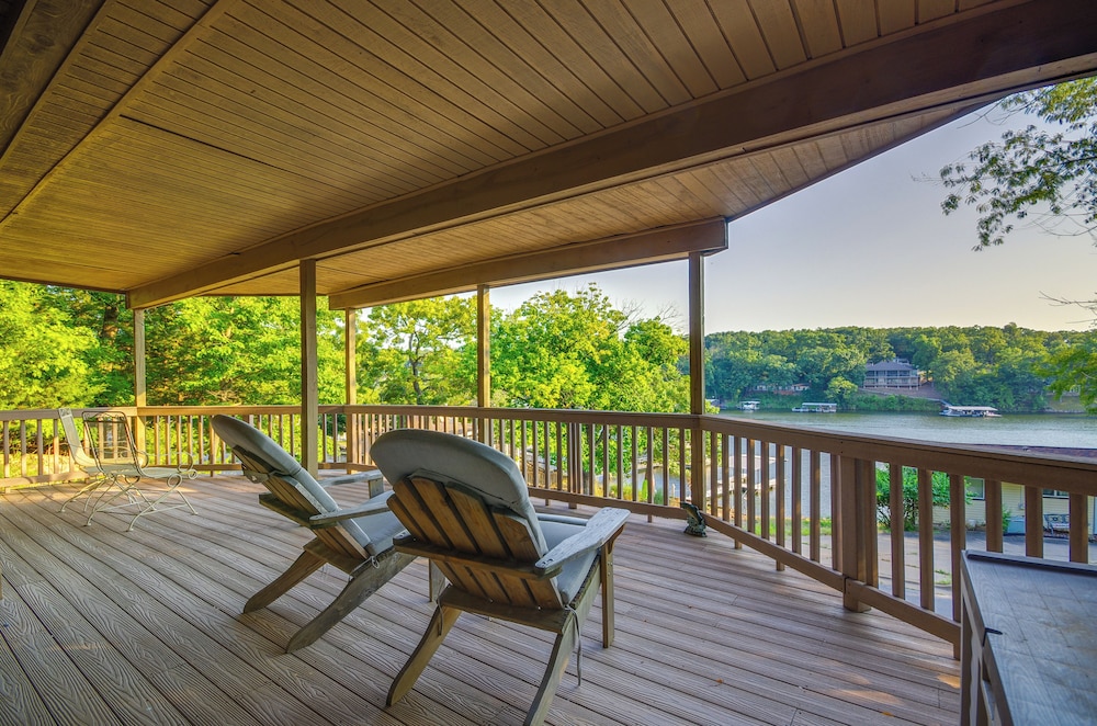 Dock & Prime Location: Lakefront Osage Beach Home