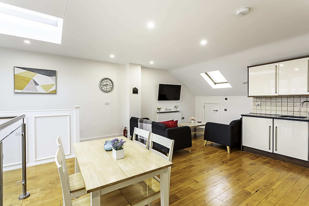 St. Johns Hill Penthouse