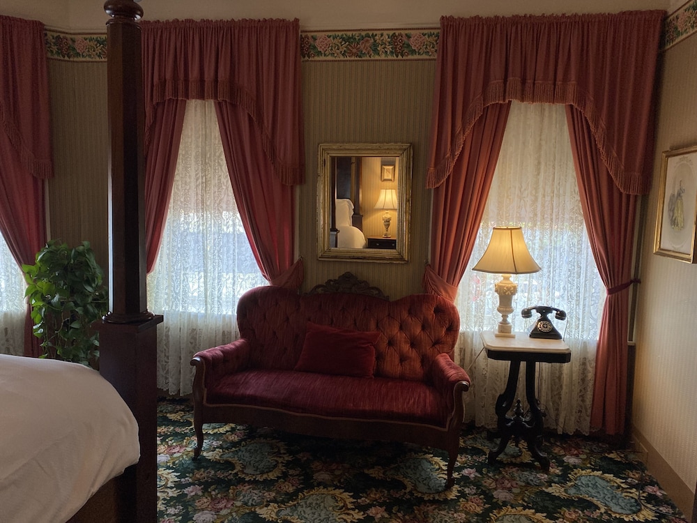Atlantic Hotel