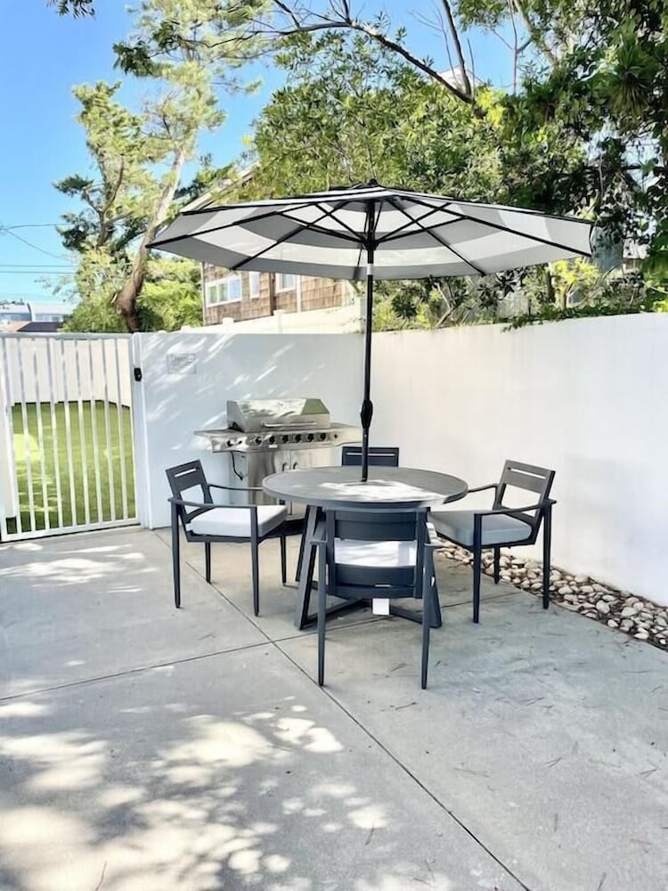 Collins Avenue 26