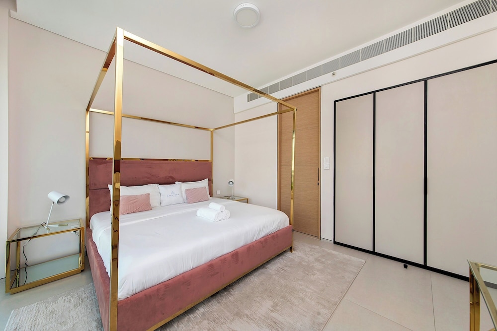 Famous Address Beach Resort JBR 1BR