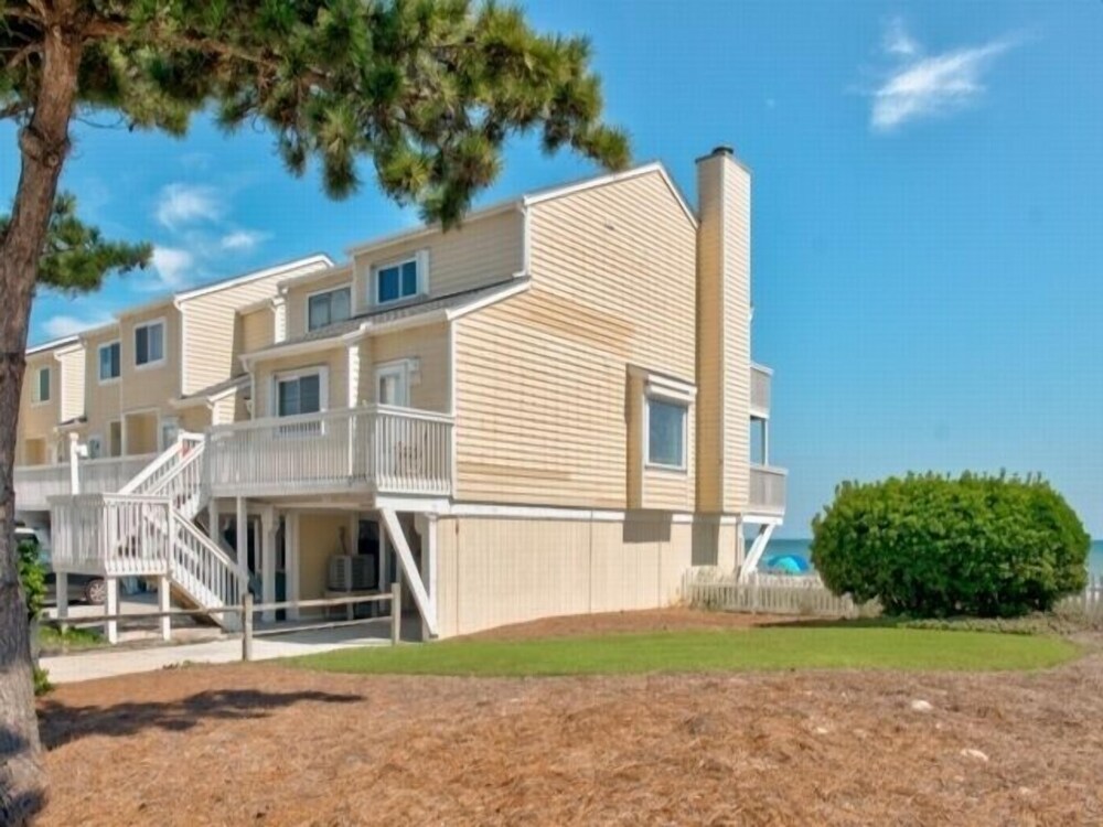 Sweet N Salty 3 Bedroom Townhouse