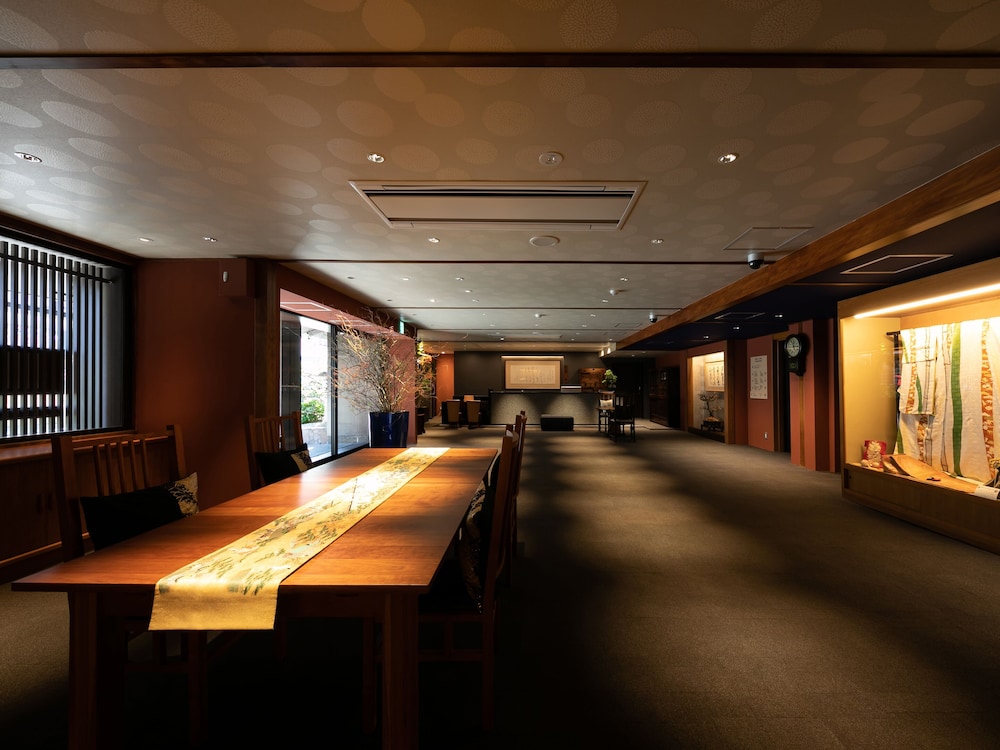 Gion Shinmonso - Image 2