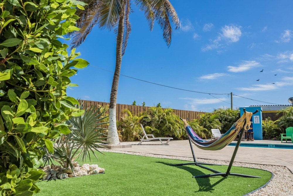 Turibana Plaza Suite 6 w Balcony