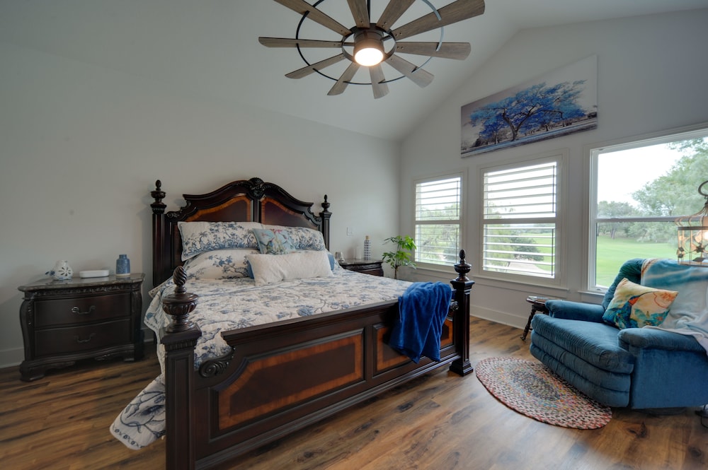 Horseshoe Bay Resort Home 6 Mi to Lake Lbj! - Property Image 35