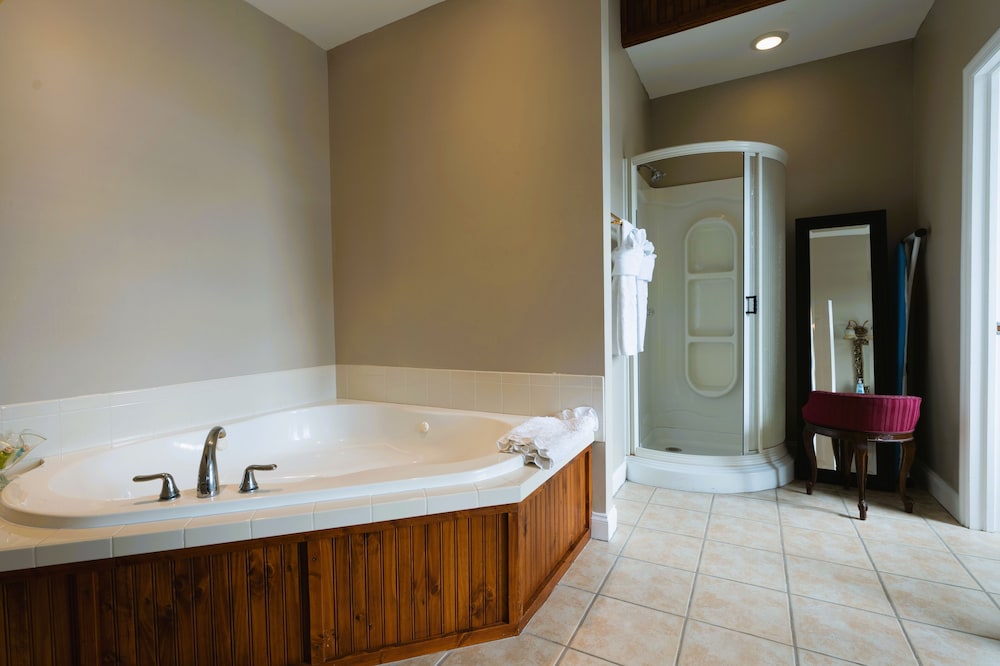Oak Tree Hotel