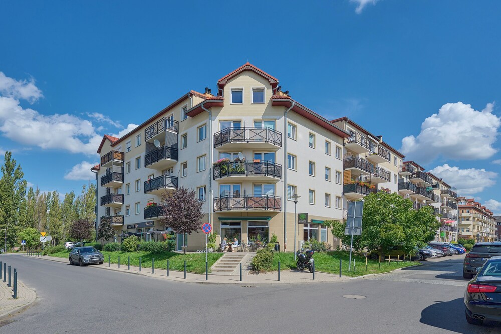 Family Apartment Wroclaw by Renters view 2