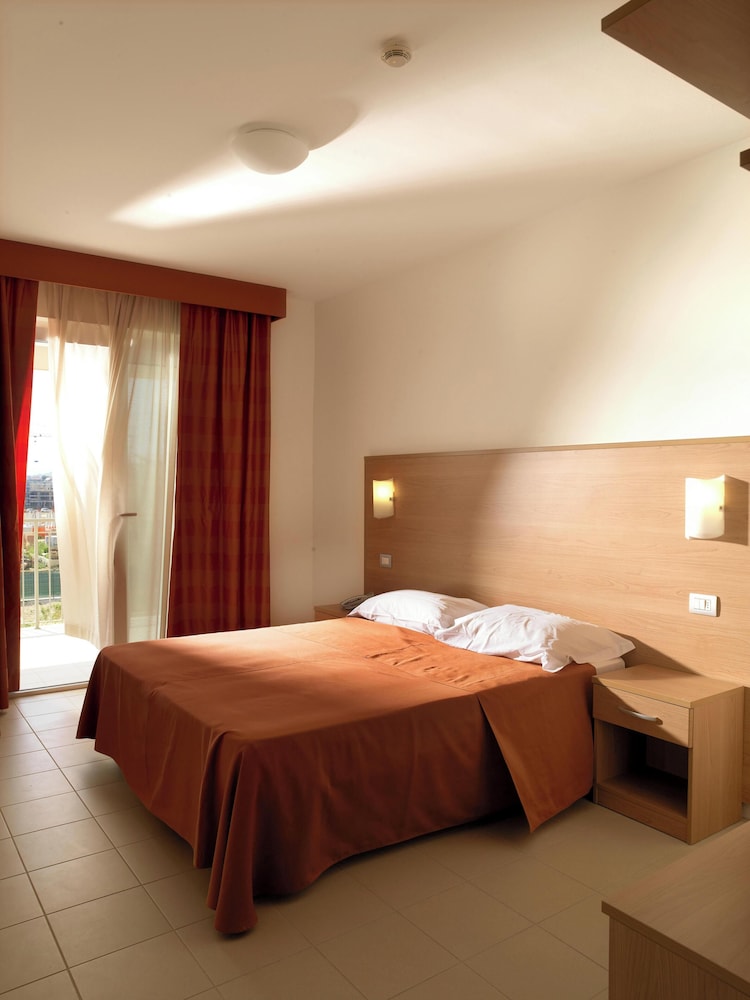 Residence Roseto Pool Seaview Abruzzo