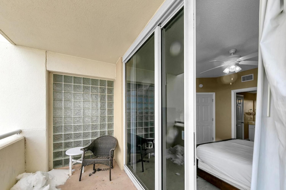Majestic Beach Towers 2-801