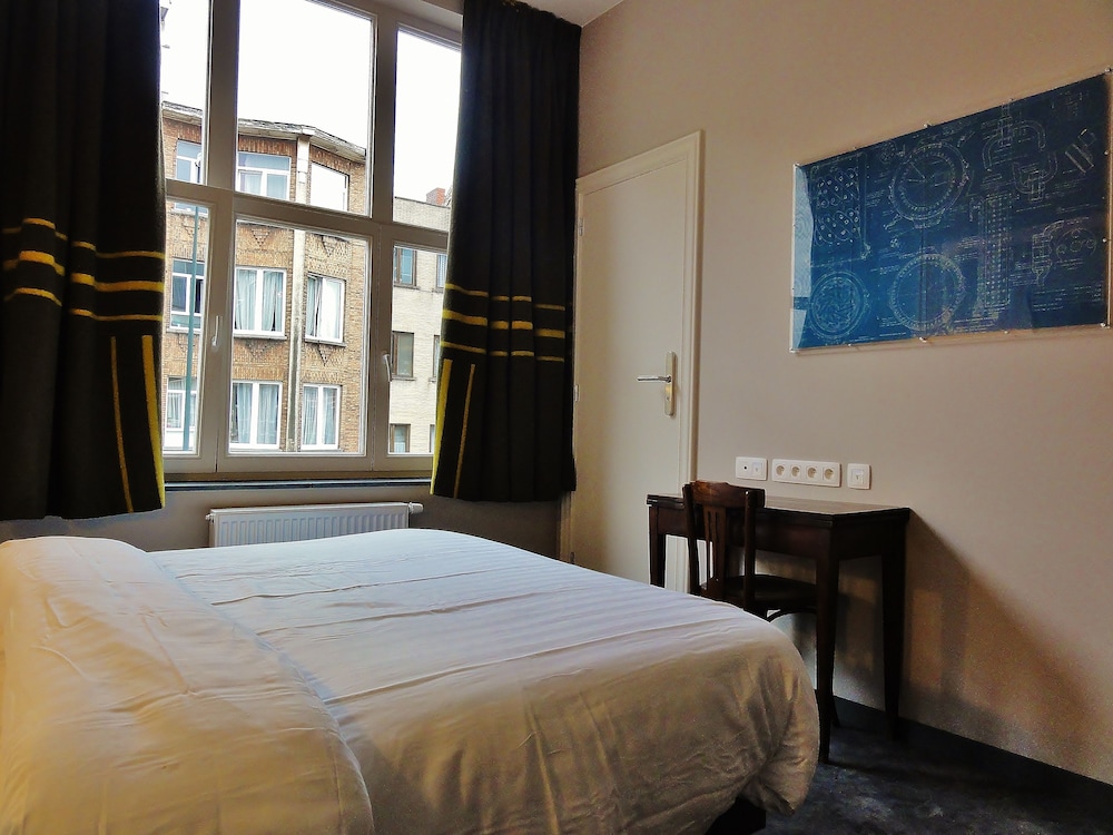 Train Hostel