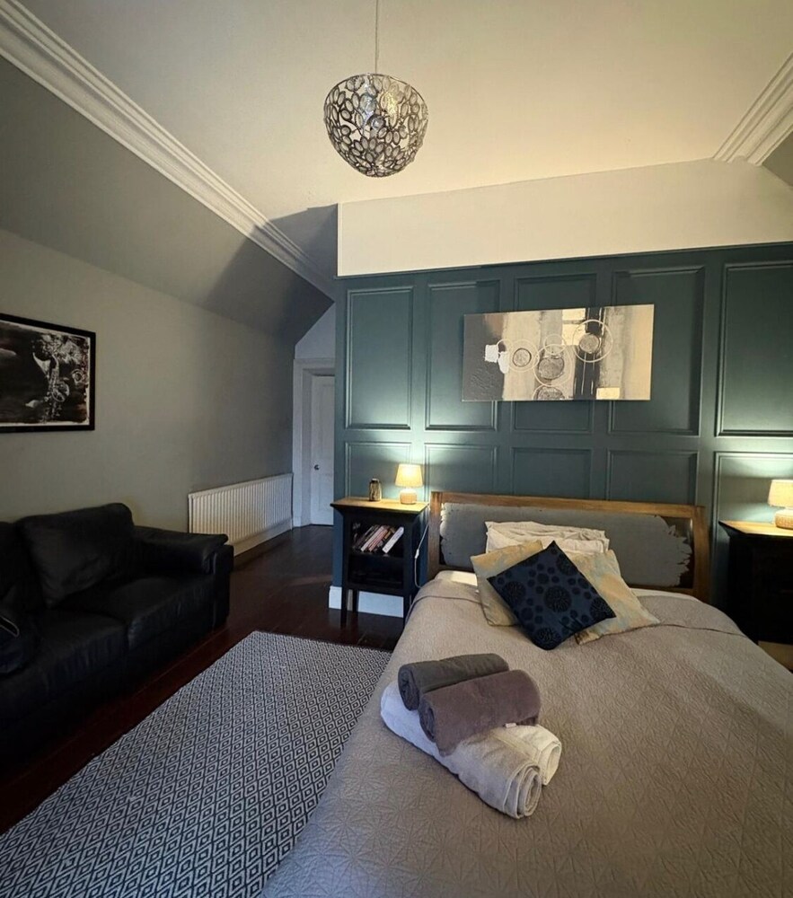 Fabulous 6 Bedroom Victorian Period House