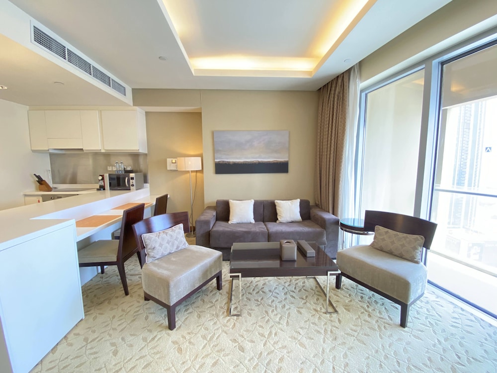 Lux BnB Address Dubai Mall Skyline Views