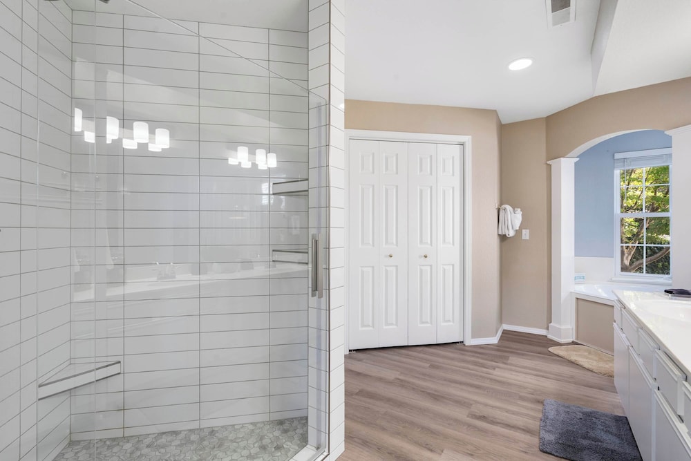 Edgewater Escape Stay for 6