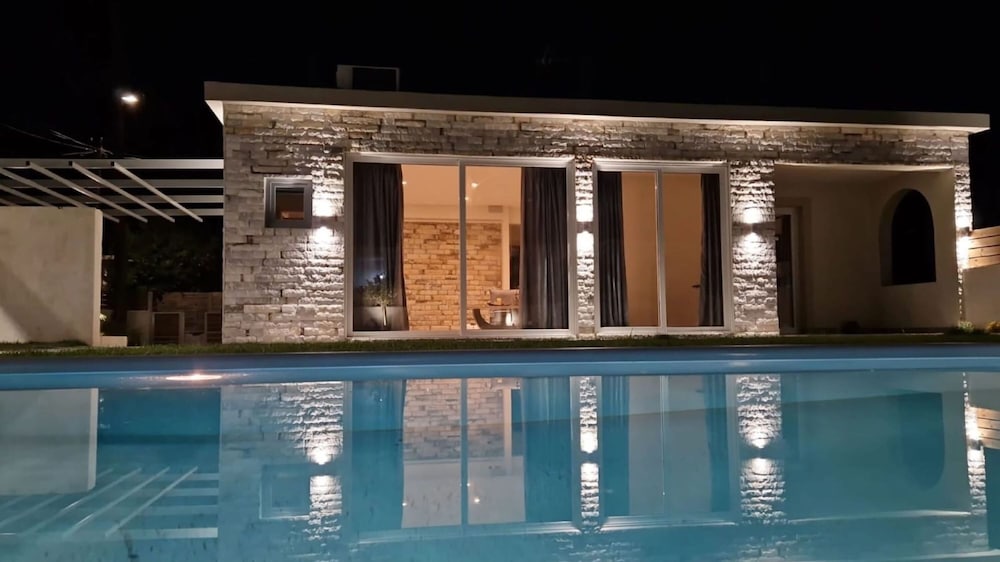 Aqua Luxury Suites Roda photo 5