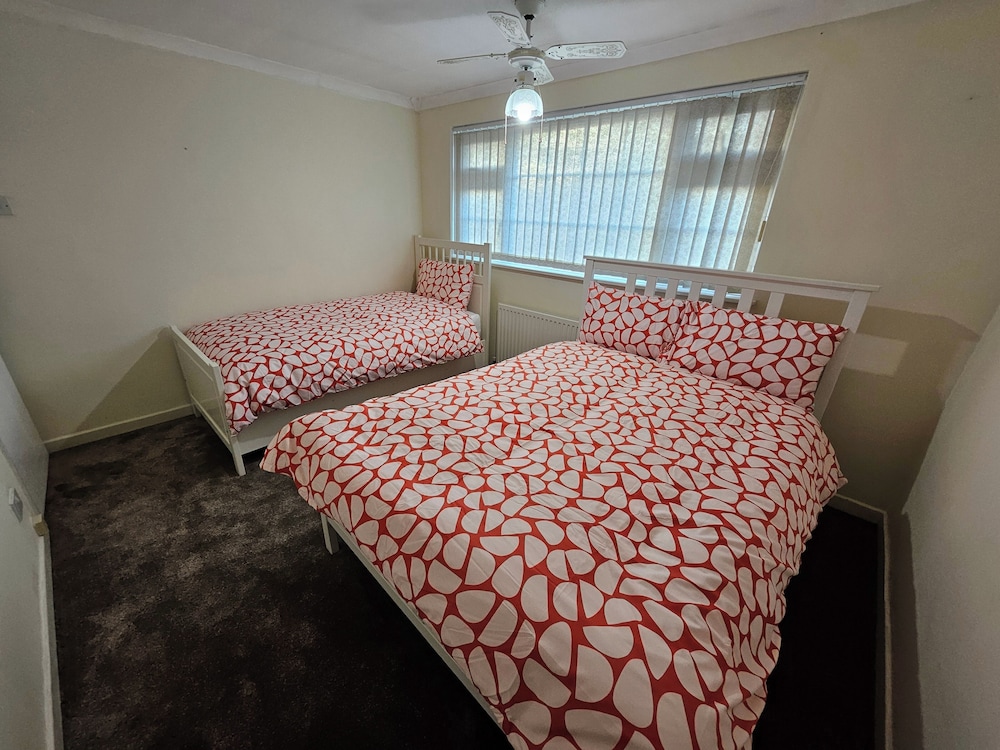 Stay,work, Relax Ideal for Crews and Long Stays