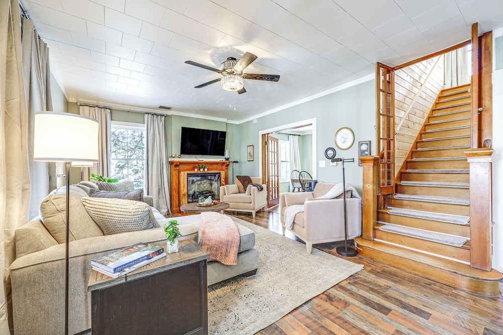 < 1 Mi to Houlton Riverfront Park: Home w/ Yard!