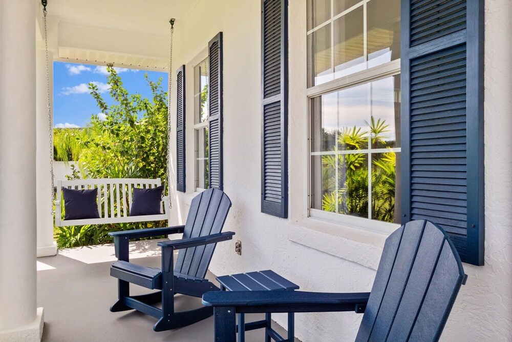 Beach Cottage 3 Bed 2 Bath Heated Pool Free Golf Cart Bring Your Boat RV Private 1AC lot