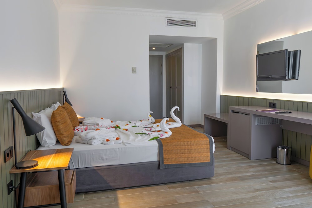 Queen's Park Resort Göynük