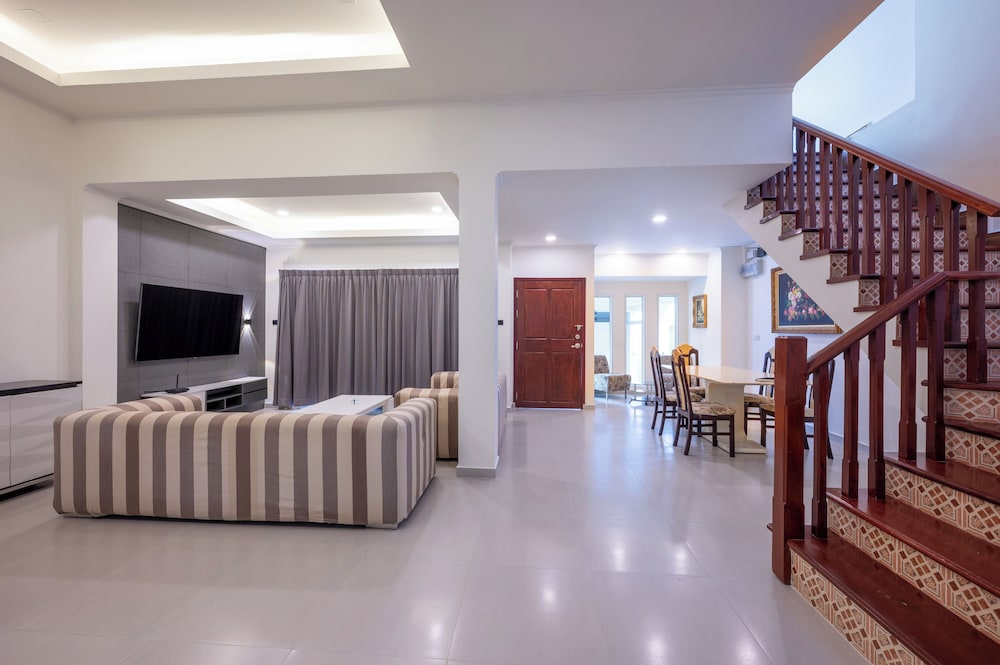 Villa Phratamnak