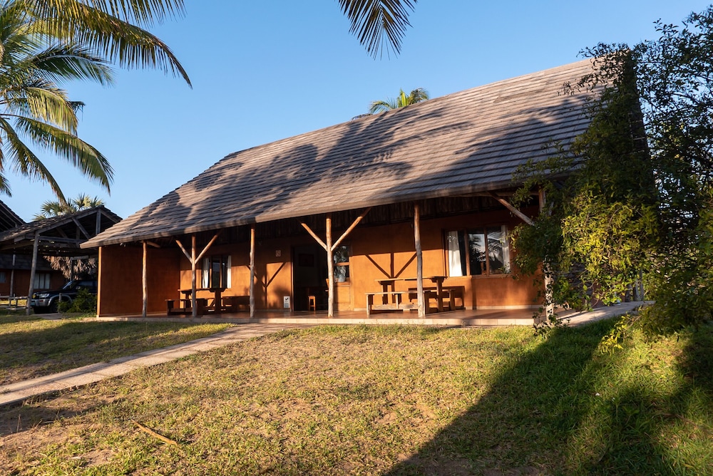 Morrumbene Beach Resort