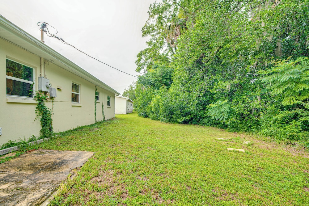 10 Mi to Crystal River: Home in Citrus County