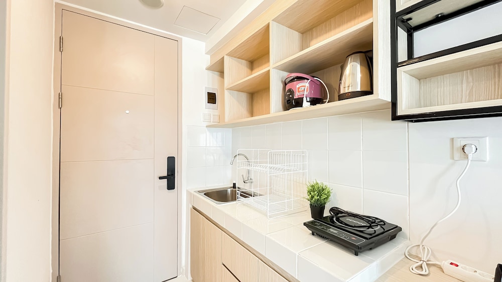 Minimalist Studio At Tokyo Riverside Pik 2 Apartment