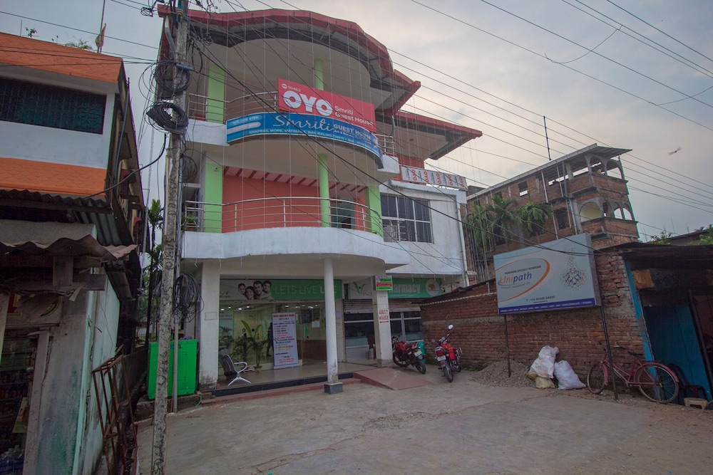 OYO 10462 Smriti Guest House